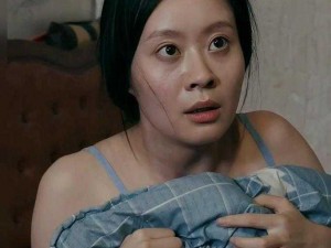 国产寡妇XXXX视频;国产寡妇XXXX 视频：乡村妇女的别样人生