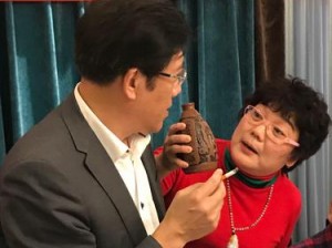 爷爷帮小蝶排阴毒怎样排出来【爷爷帮小蝶排阴毒：这些方法真的有效吗？】